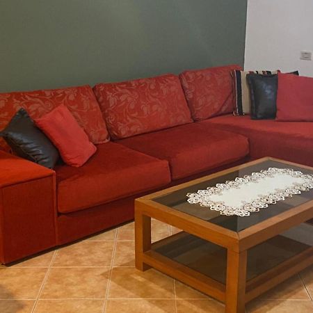 Ari'S Apartment Вльора Екстер'єр фото